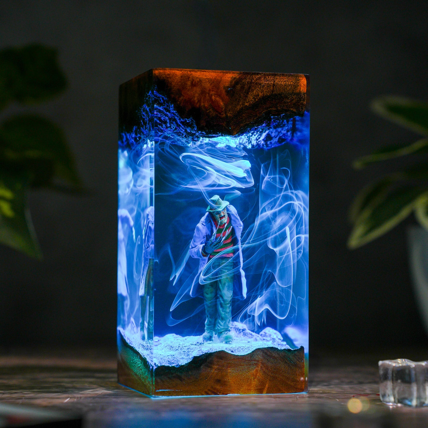 The Dream Stalker: Bladed Glove Resin Lamp