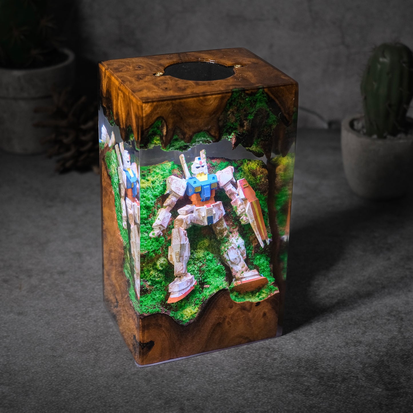 The Steel Defender: Advanced Mecha Resin Lamp
