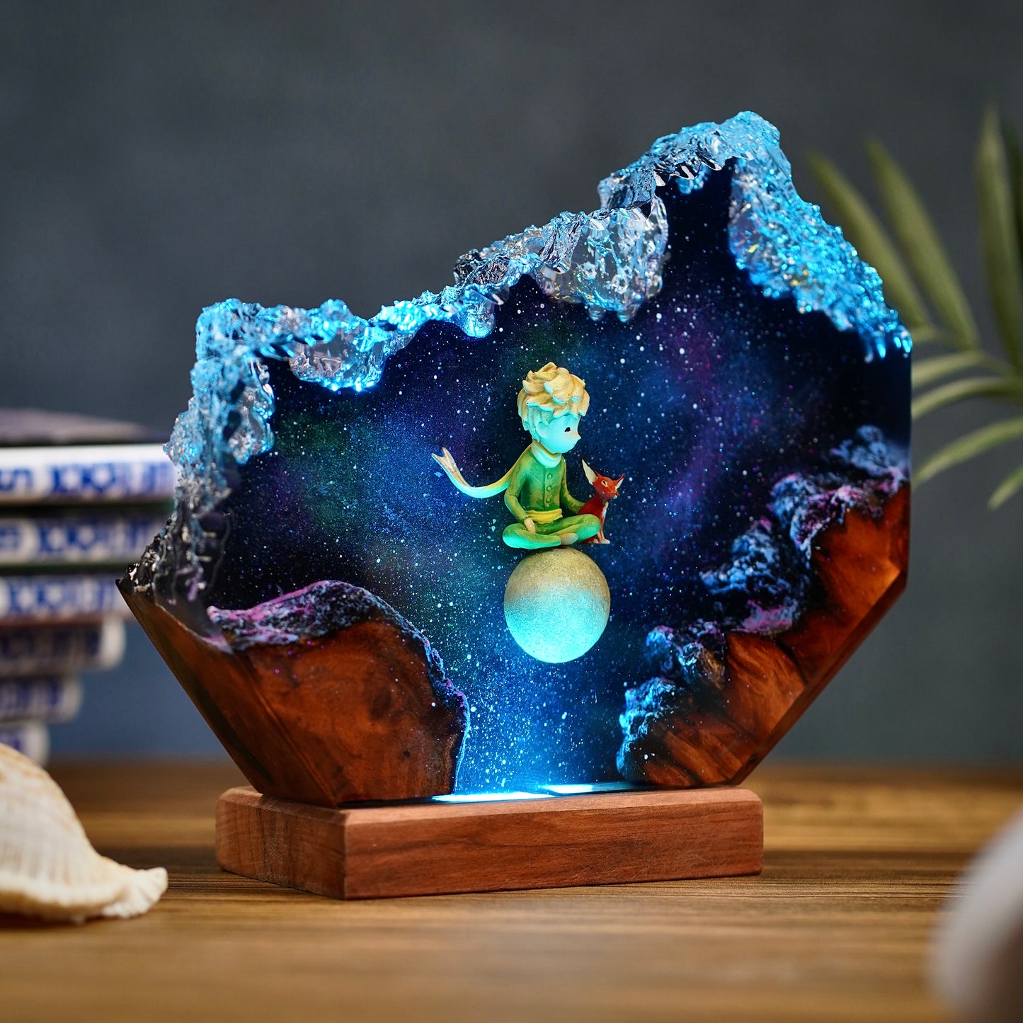 Asteroid B-612: Eternal Friendship Resin Lamp