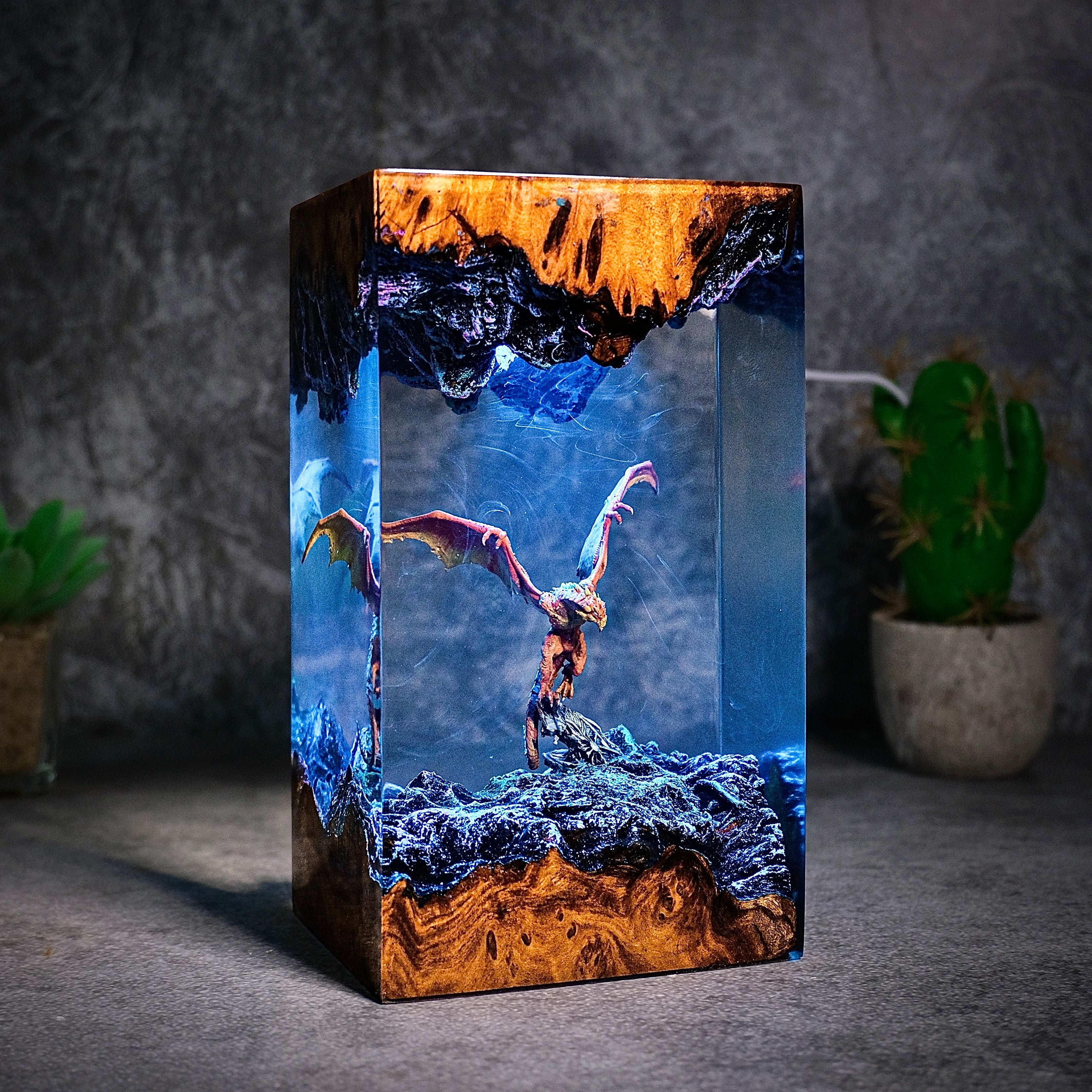 Fire Legend Dragon Resin lamp