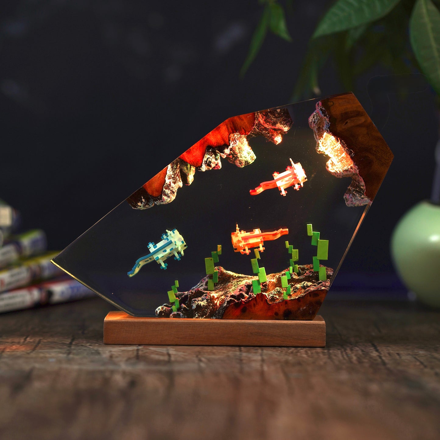 Square Aquatic Pet: Deep Sea Explorer Resin Lamp