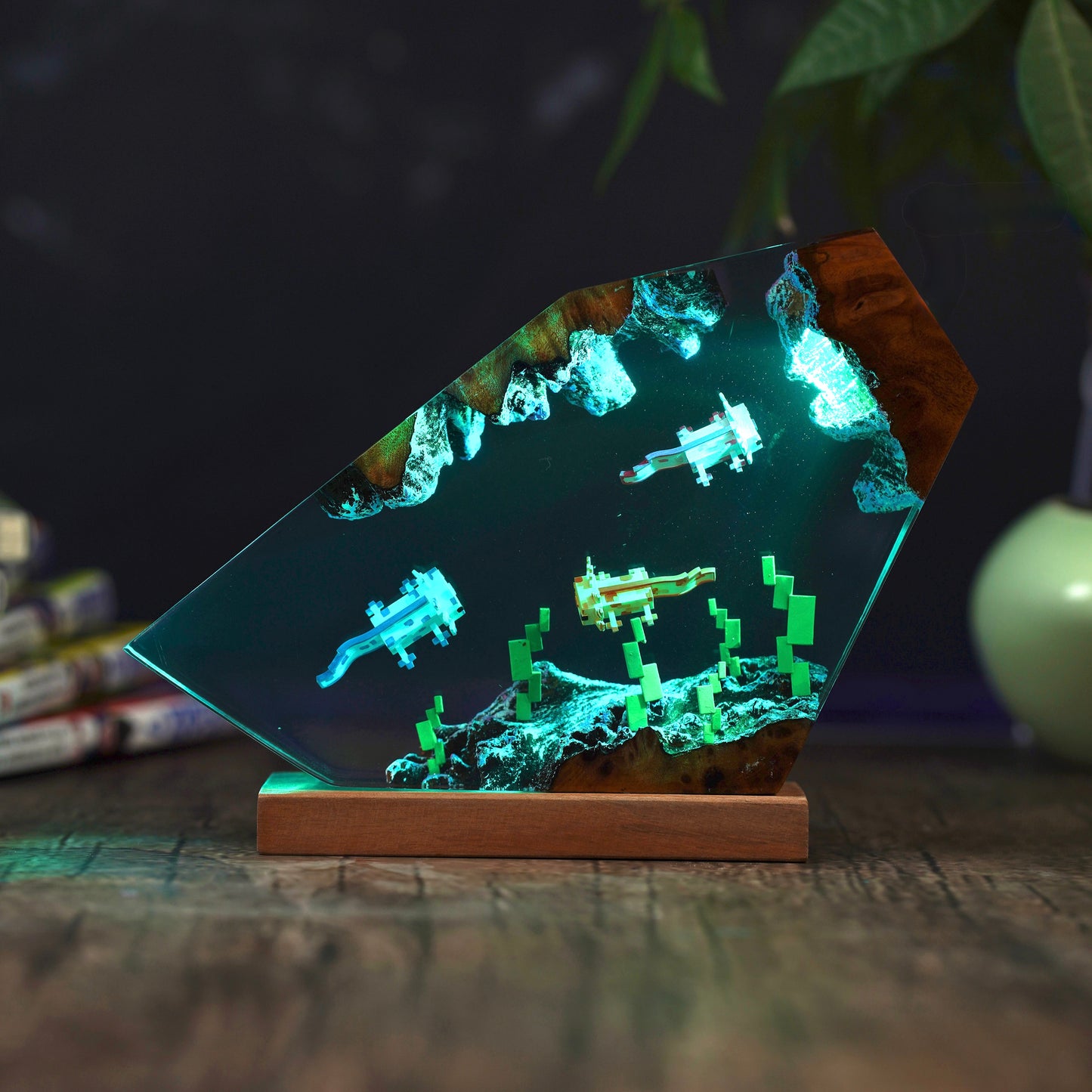 Square Aquatic Pet: Deep Sea Explorer Resin Lamp