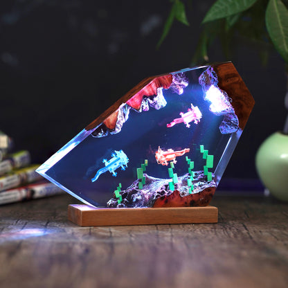 Square Aquatic Pet: Deep Sea Explorer Resin Lamp