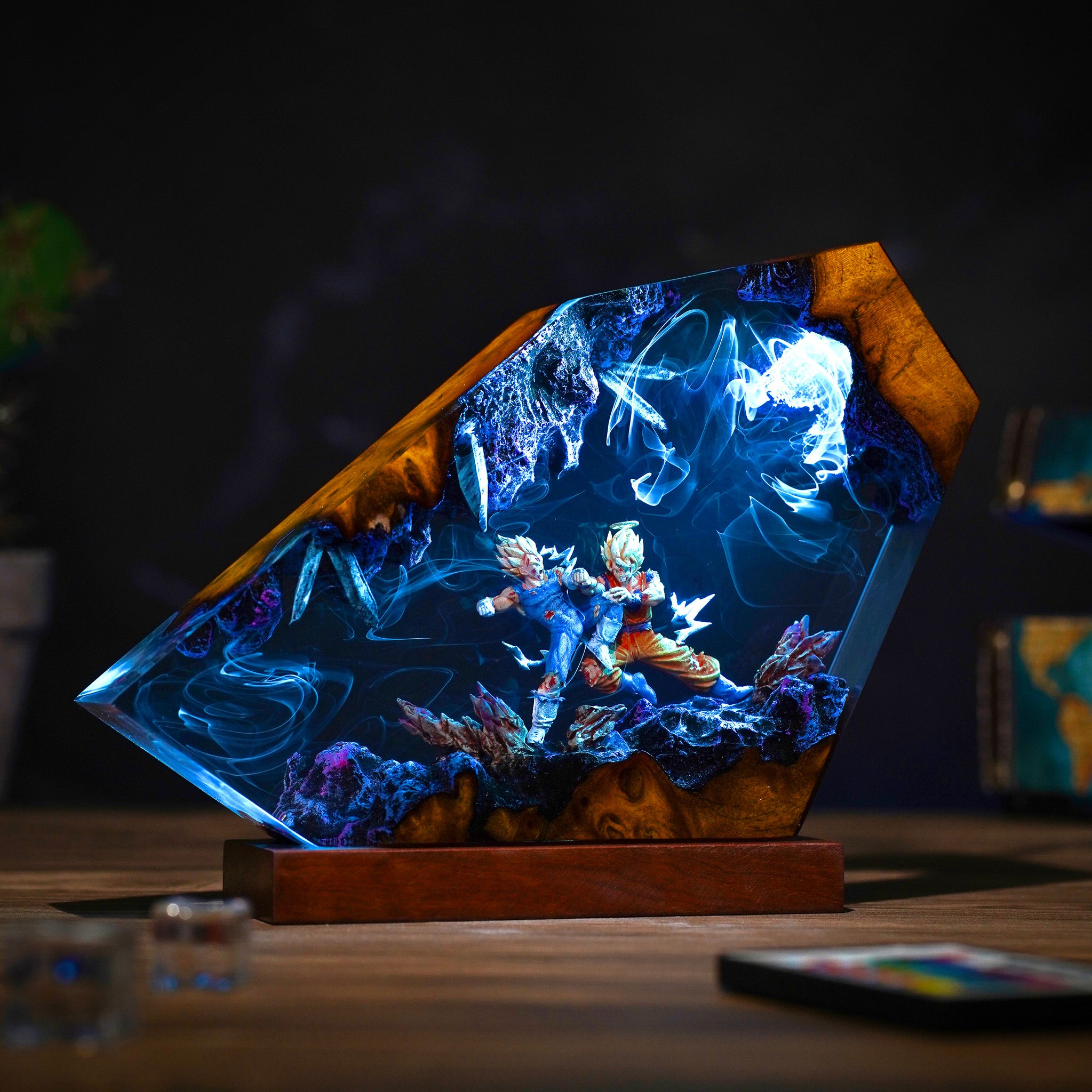 Goku vs Vegeta Resin Lamp – Super Saiyan Battle Scene