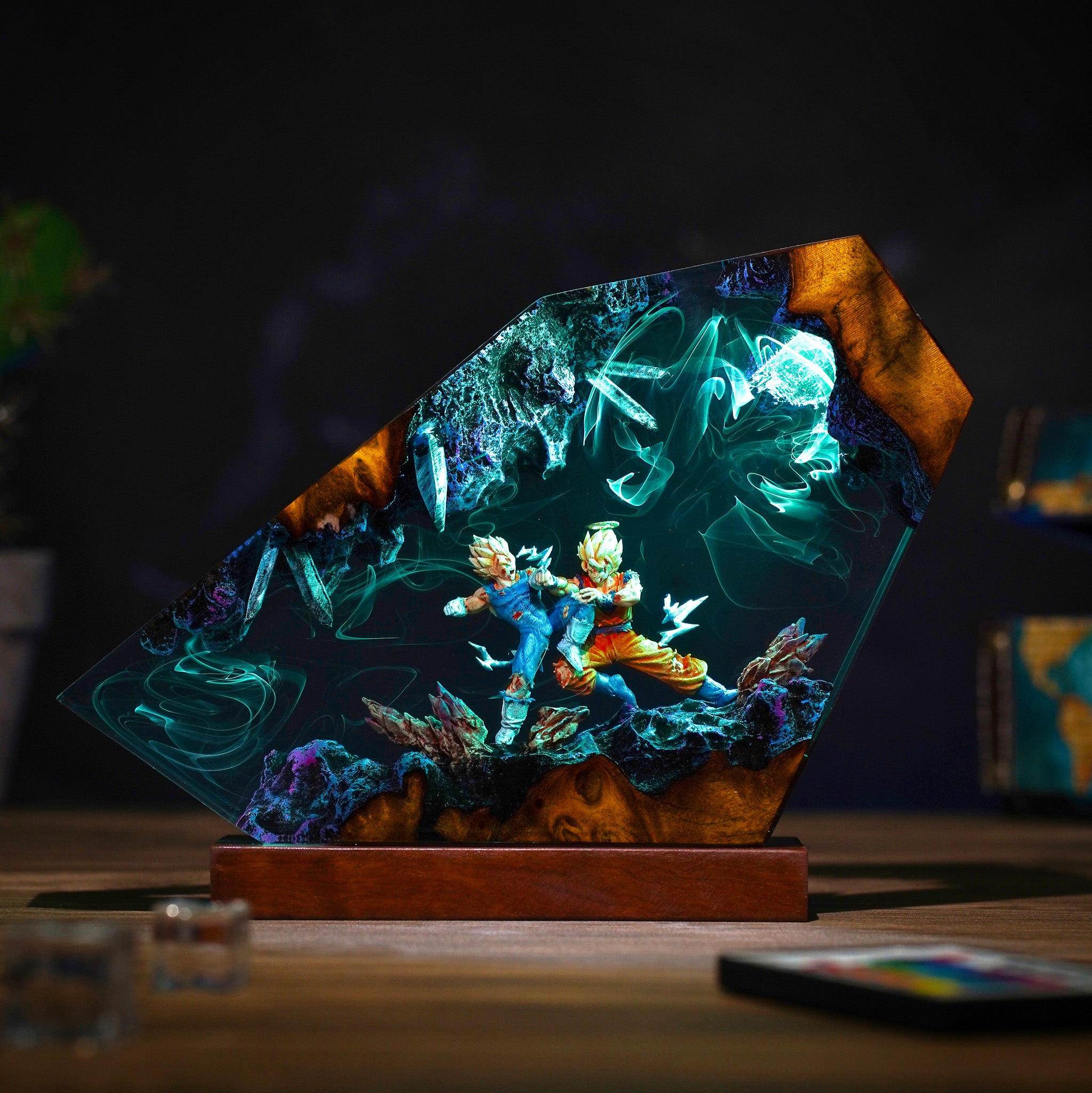 Goku vs Vegeta Resin Lamp – Super Saiyan Battle Scene