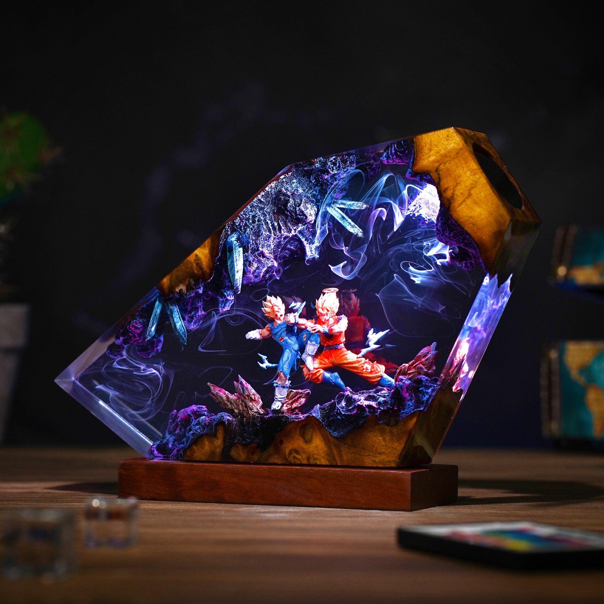Goku vs Vegeta Resin Lamp – Super Saiyan Battle Scene