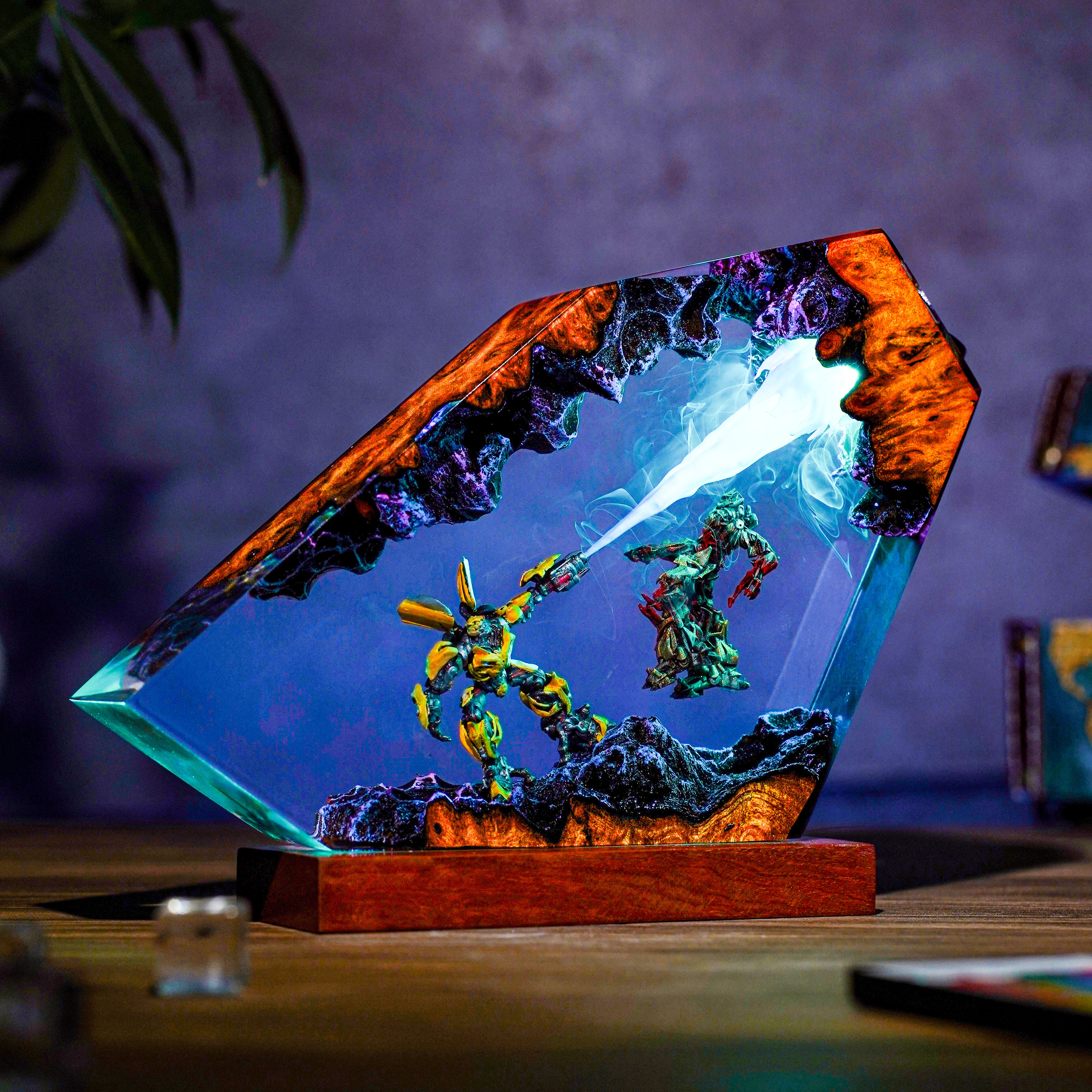 Bumblebee Battle Resin Lamp