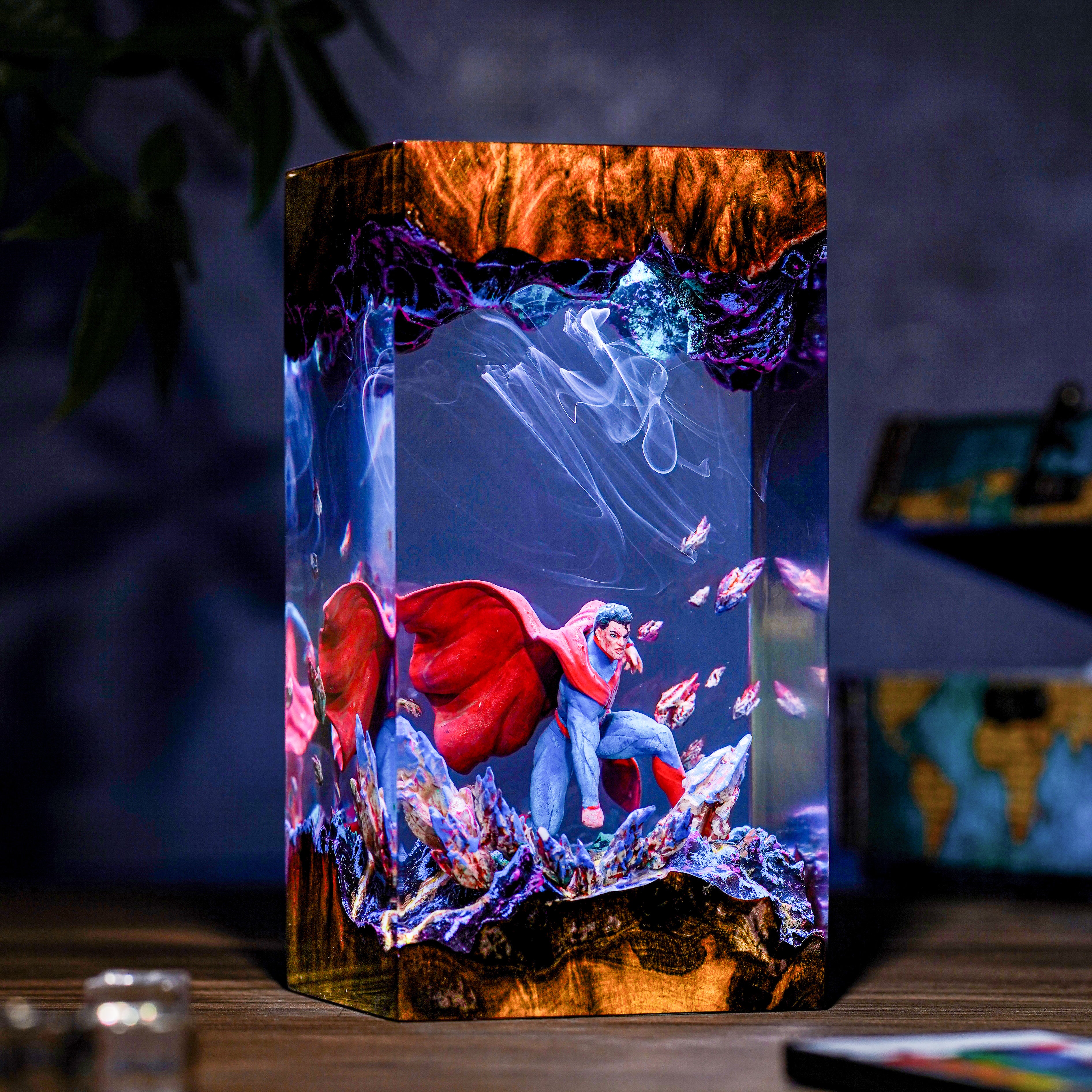 Super man , Man of steel Resin lamp