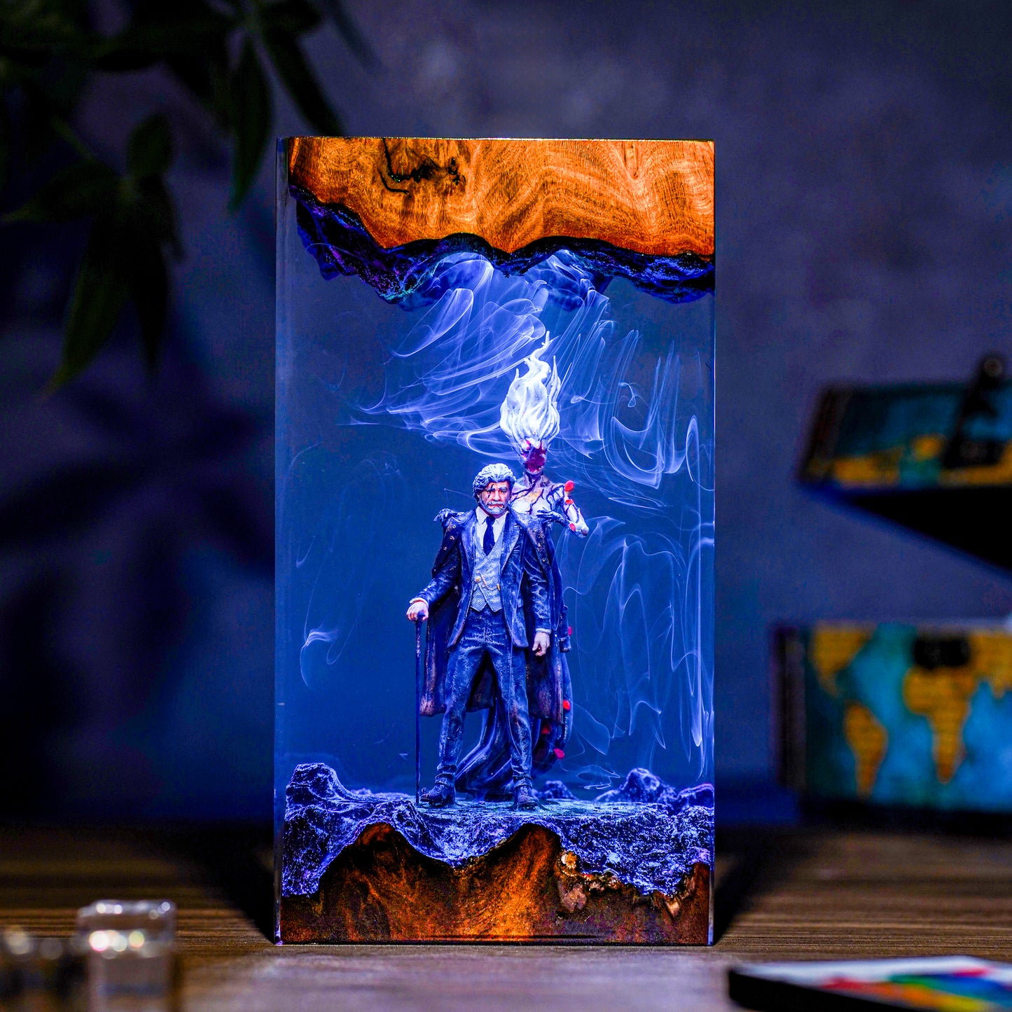 Golden Hour Impression: Artistic Night Light