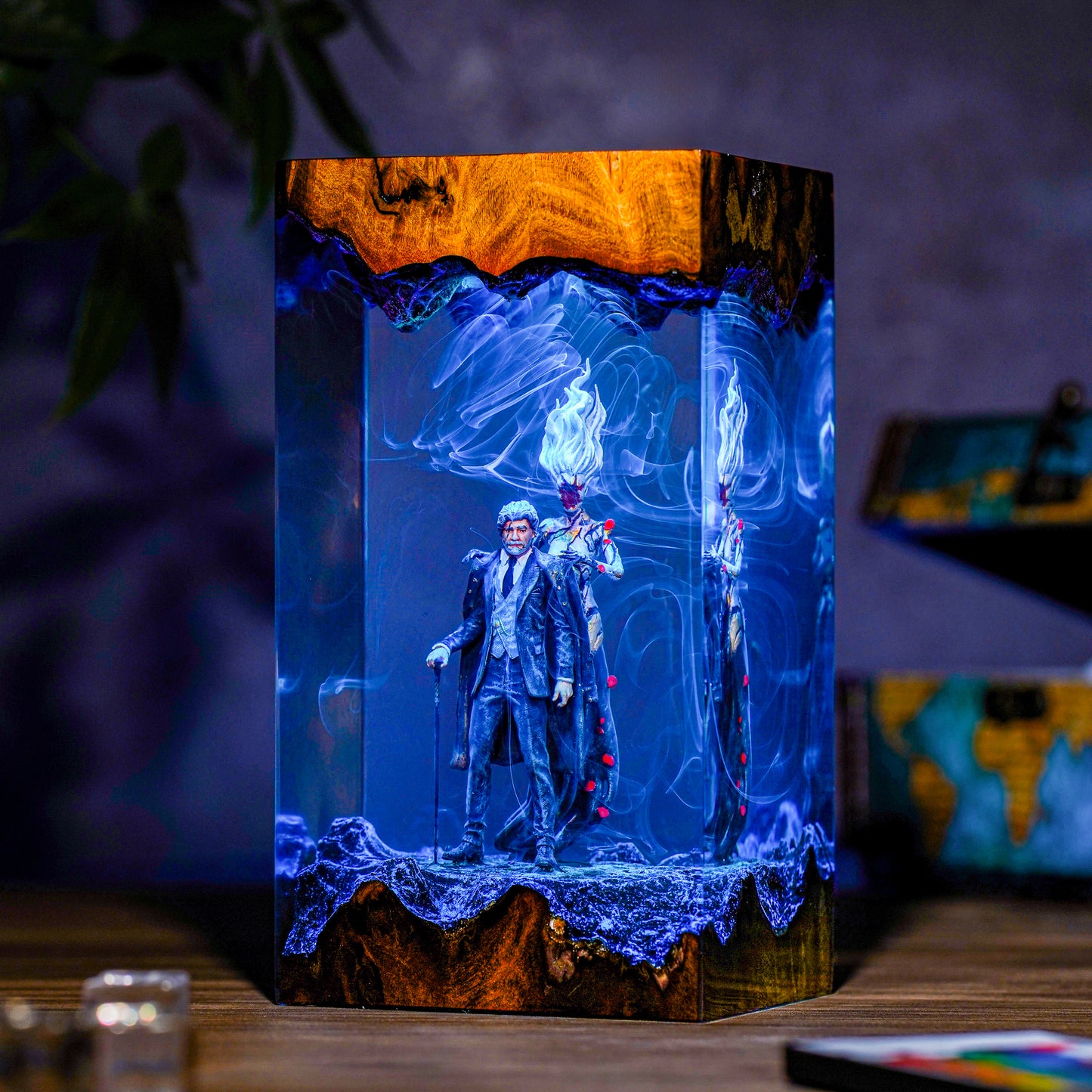 Golden Hour Impression: Artistic Night Light