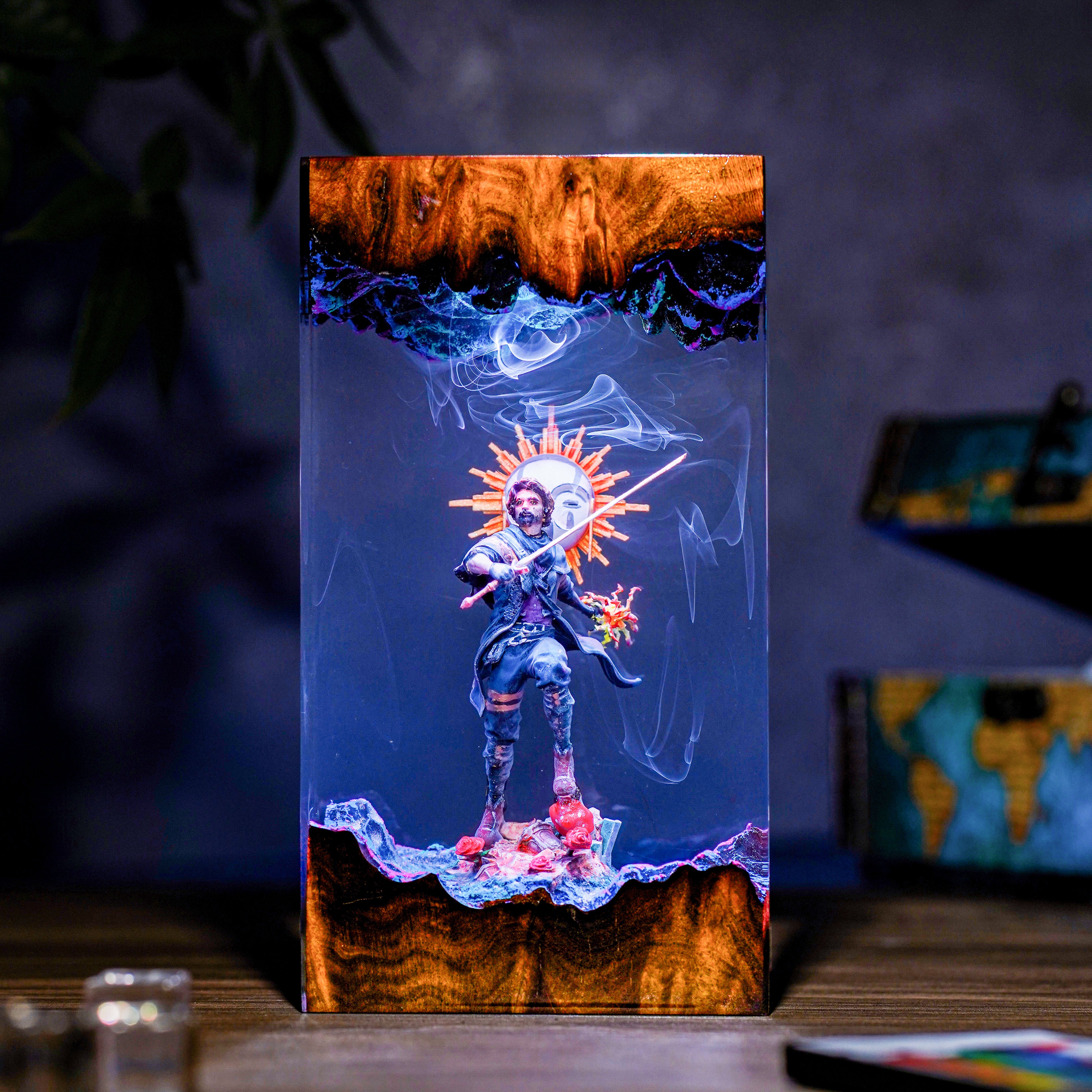 Gustave Clair Obscur Resin lamp