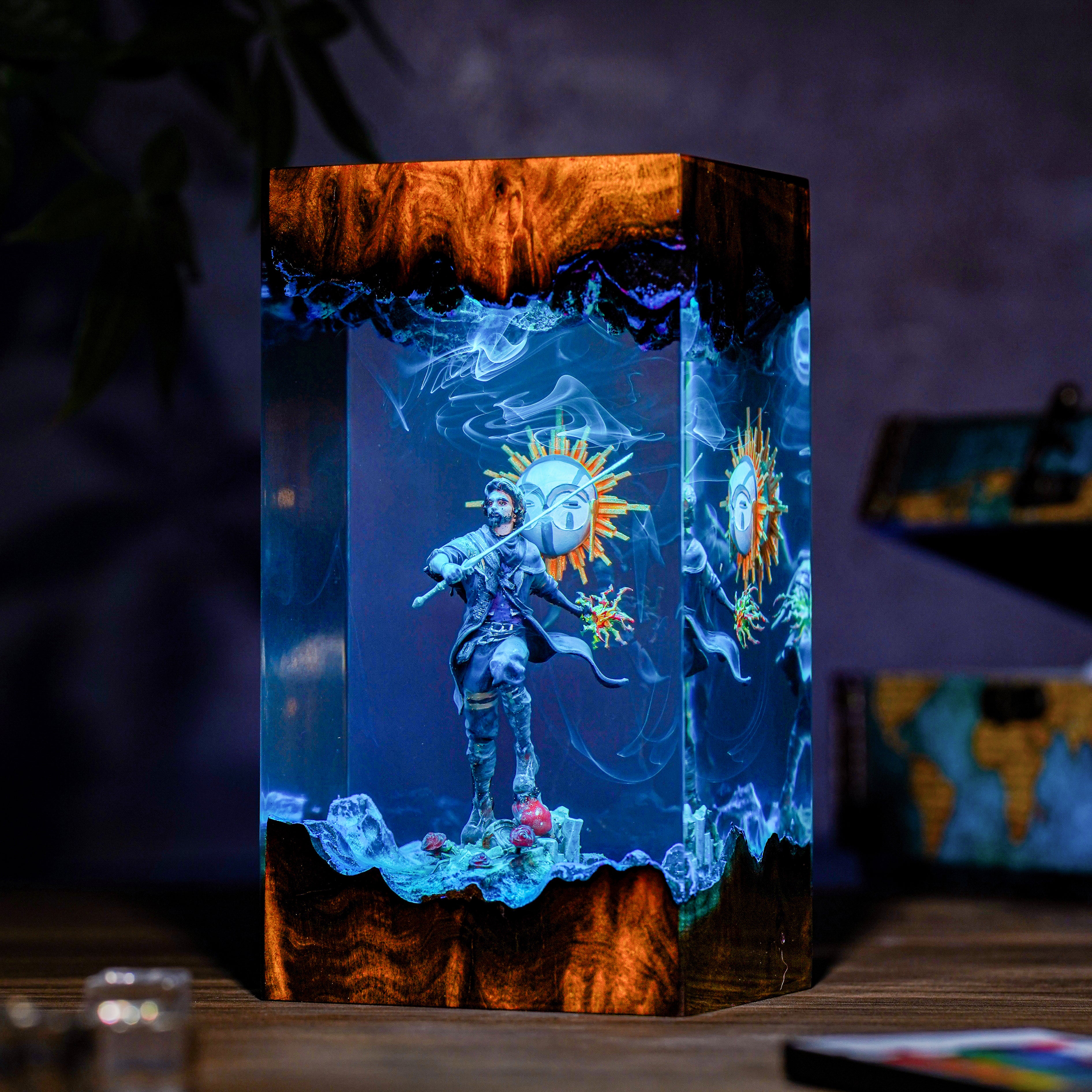 Gustave Clair Obscur Resin lamp