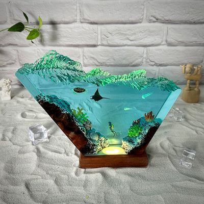 Ocean resin lamps .High waves divers, rays and turtles