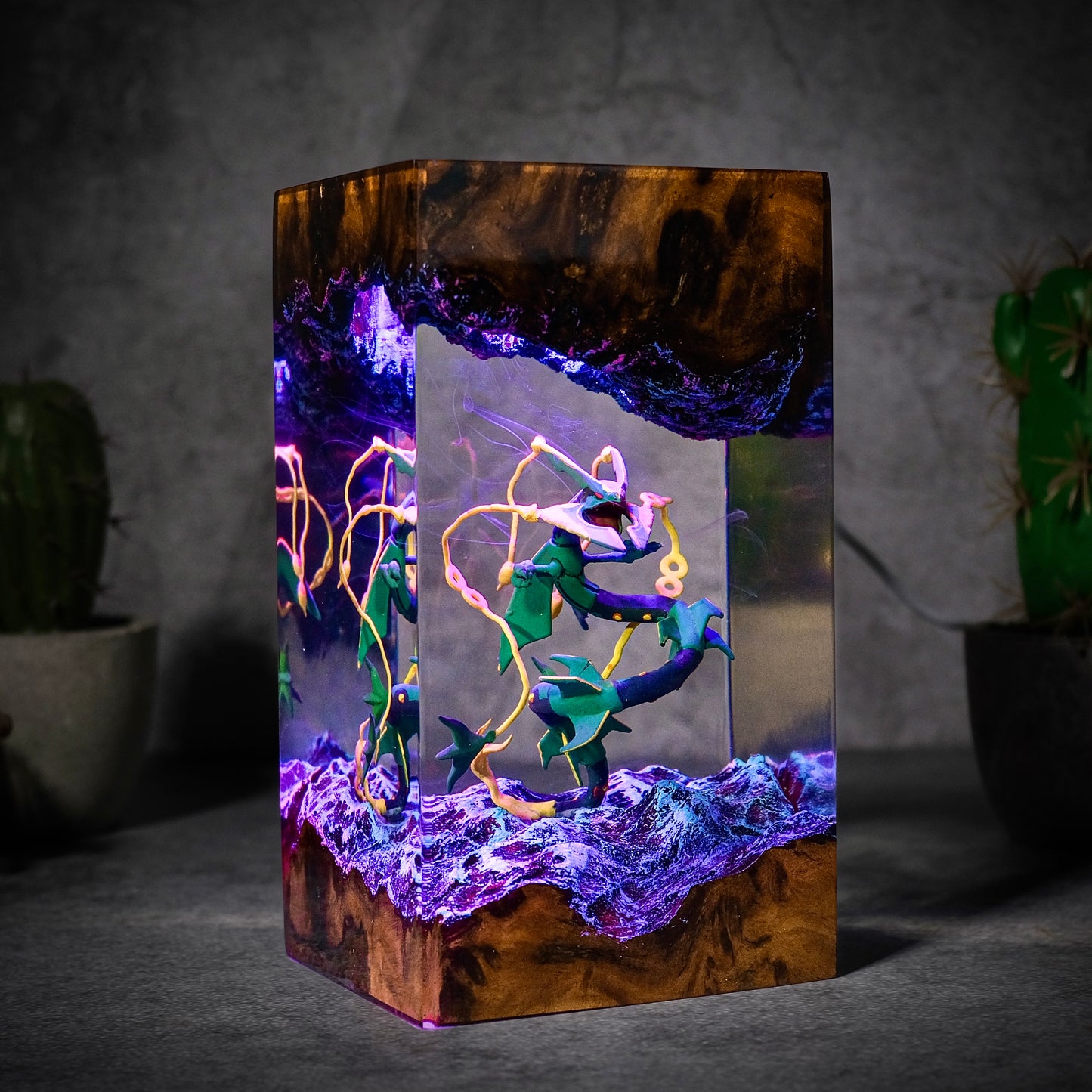 Ruler of the Clouds: Green Legend Resin Lamp
