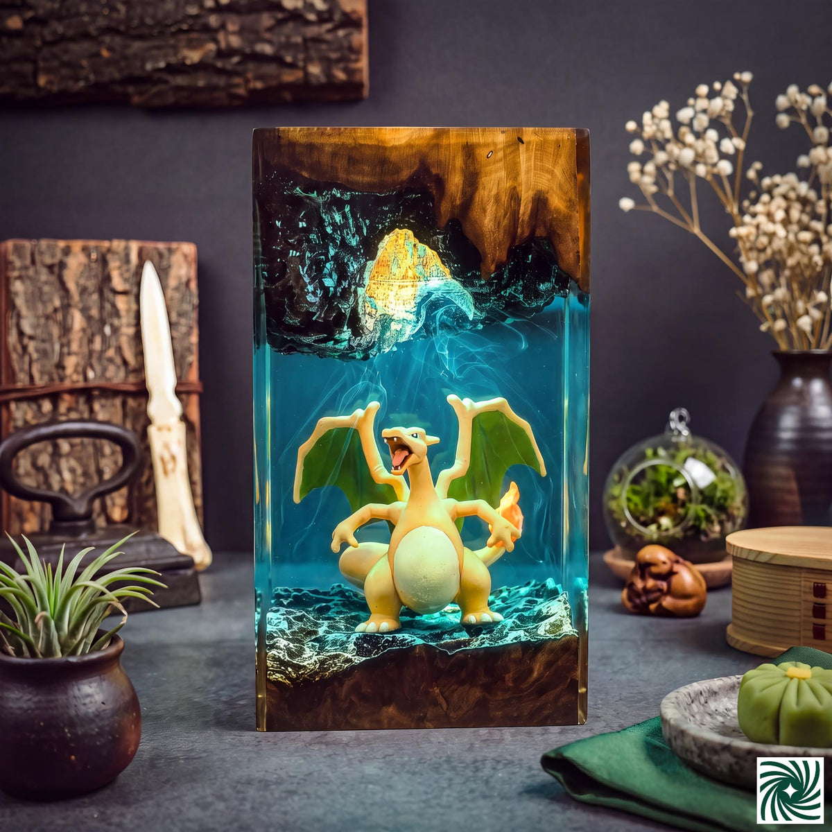 Charizard Resin Lamp