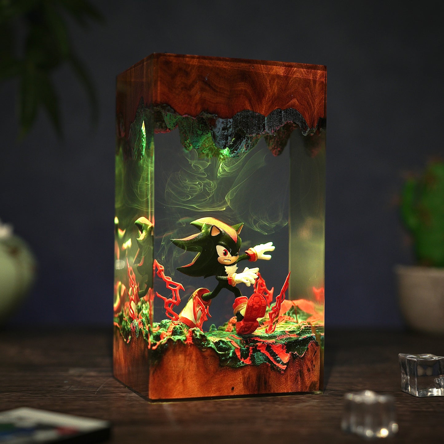 The Ultimate Lifeform: Dark Speed Resin Lamp