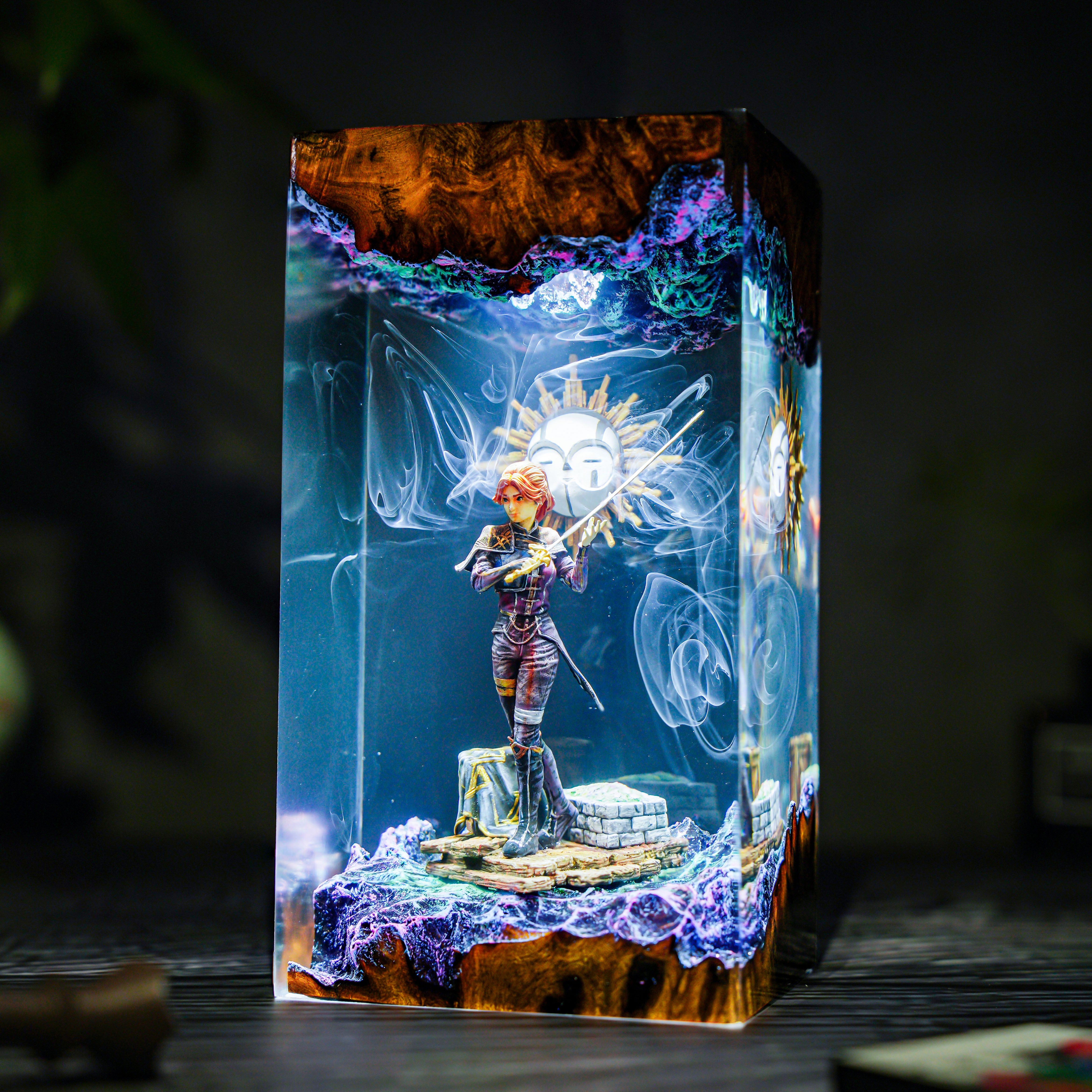 Maelle Clair Obscur Resin lamp