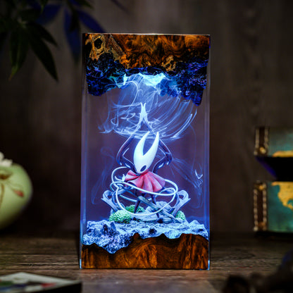 The Princess of Shells: Crimson Spirit Resin Lamp