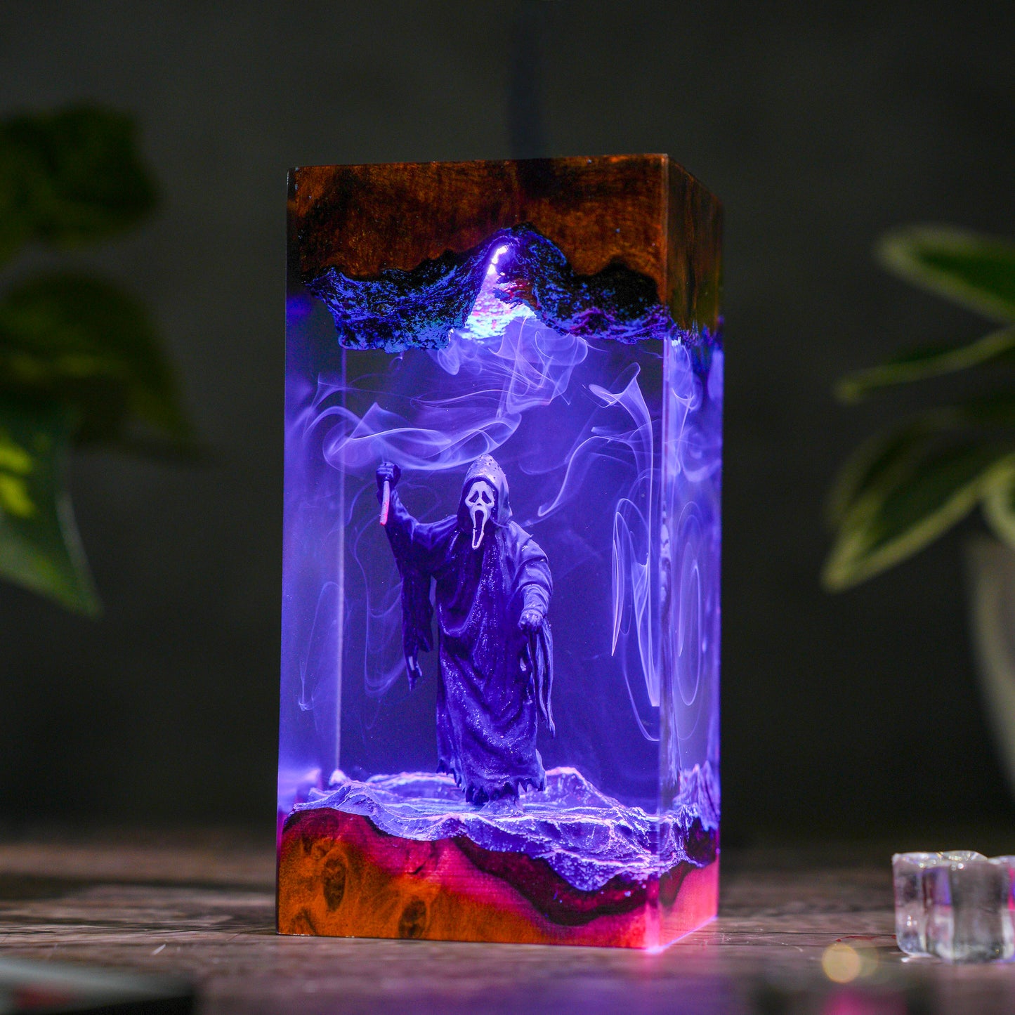 The Silent Scream: Ghostly Smoke Resin Lamp