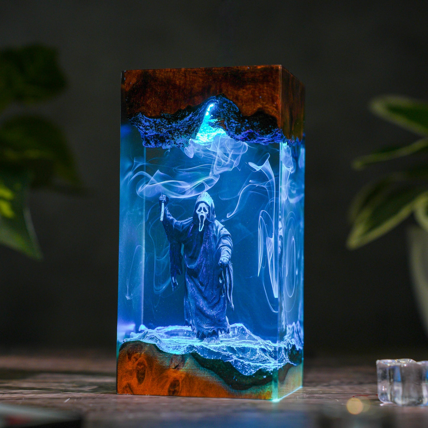 The Silent Scream: Ghostly Smoke Resin Lamp