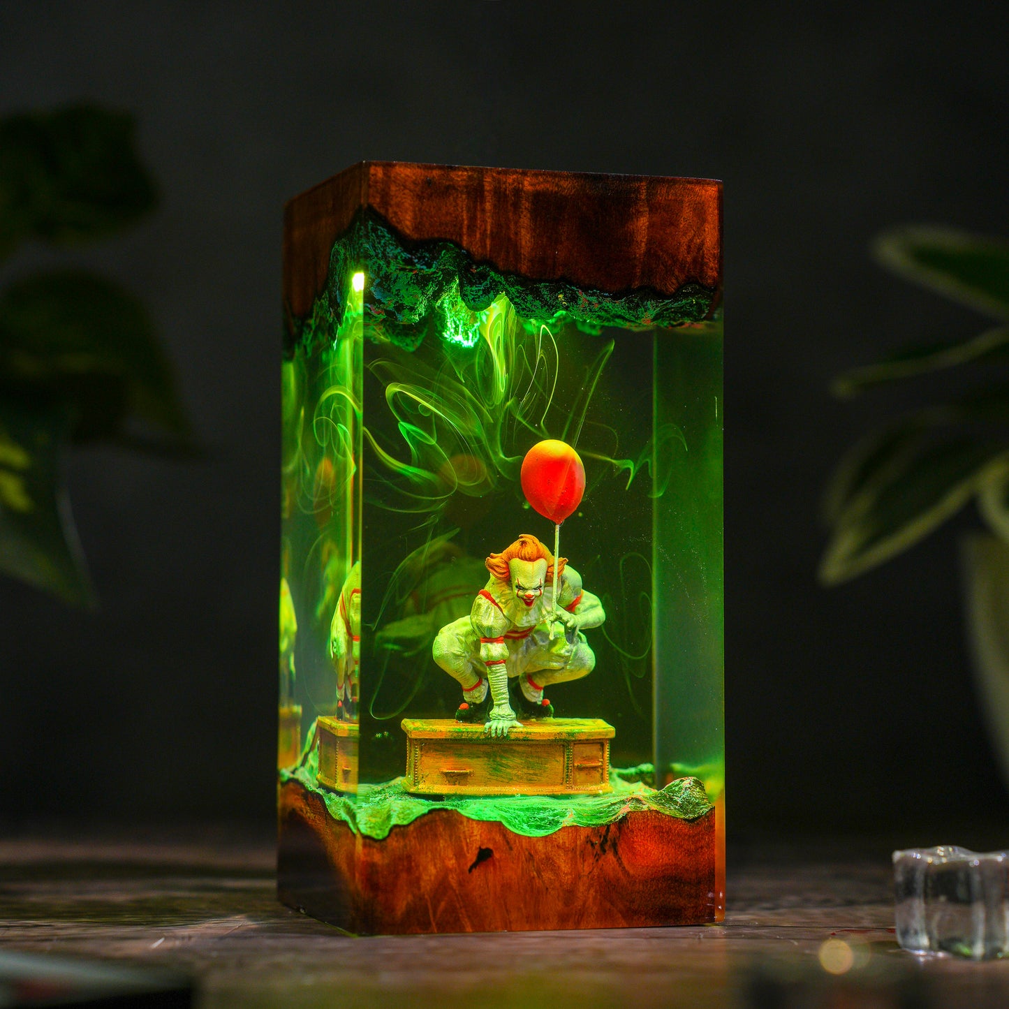 The Red Balloon: Haunted Clown Resin Lamp