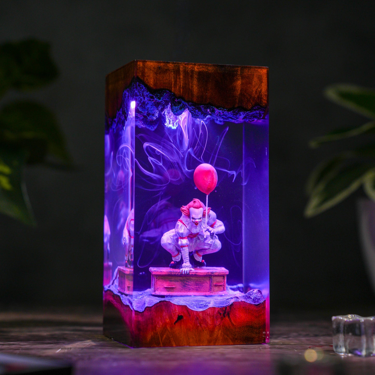 The Red Balloon: Haunted Clown Resin Lamp