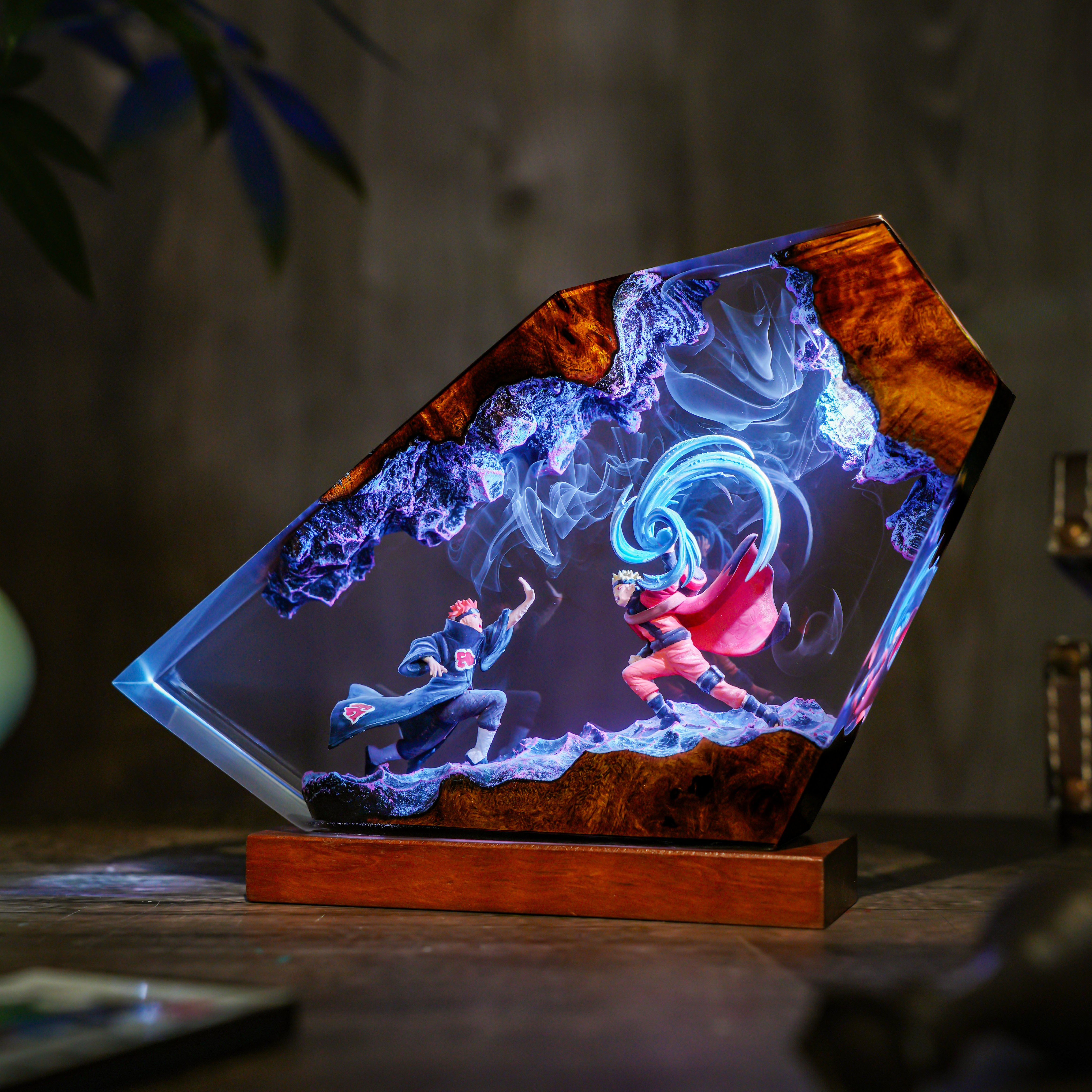 Naruto vs Pain Resin Lamp