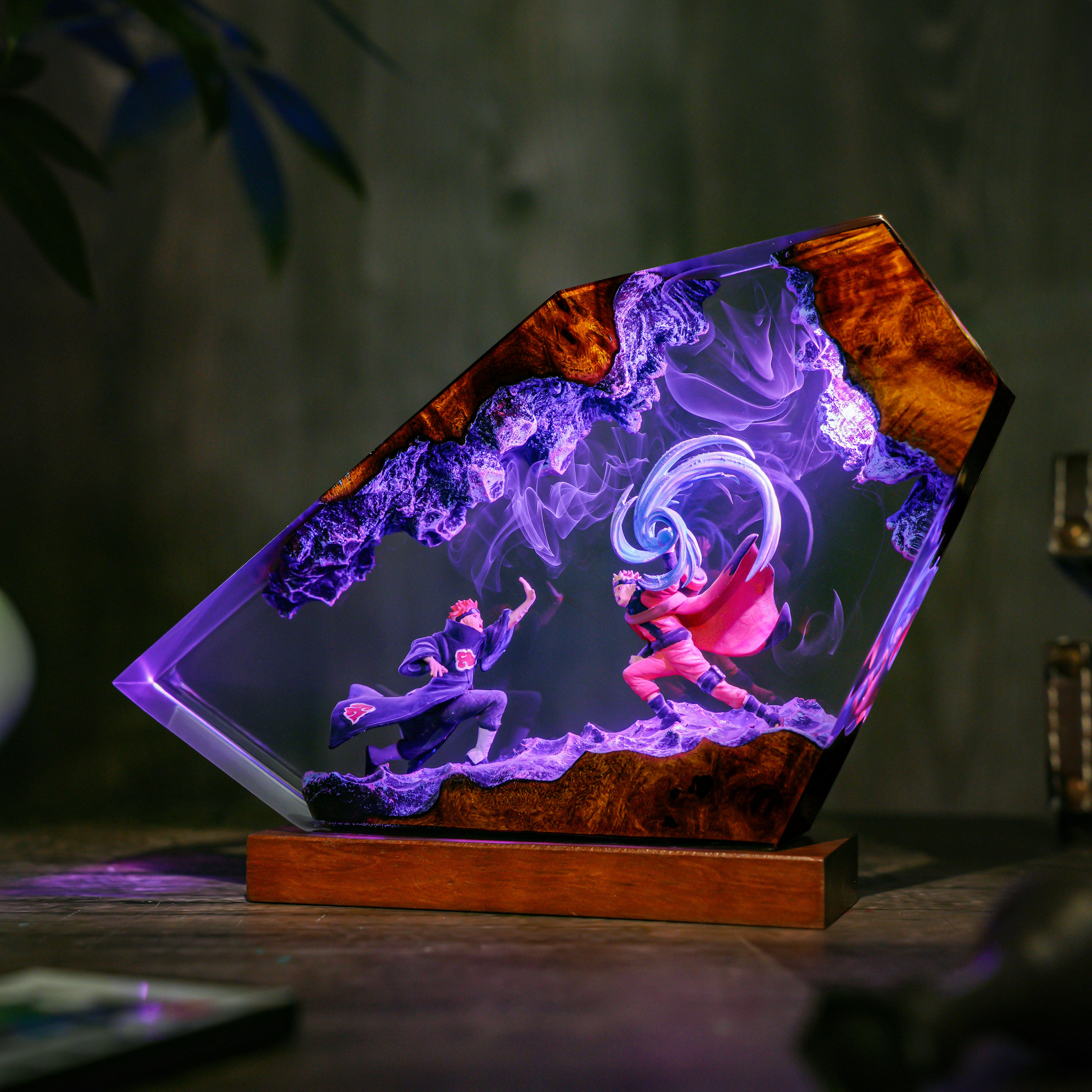 Naruto vs Pain Resin Lamp
