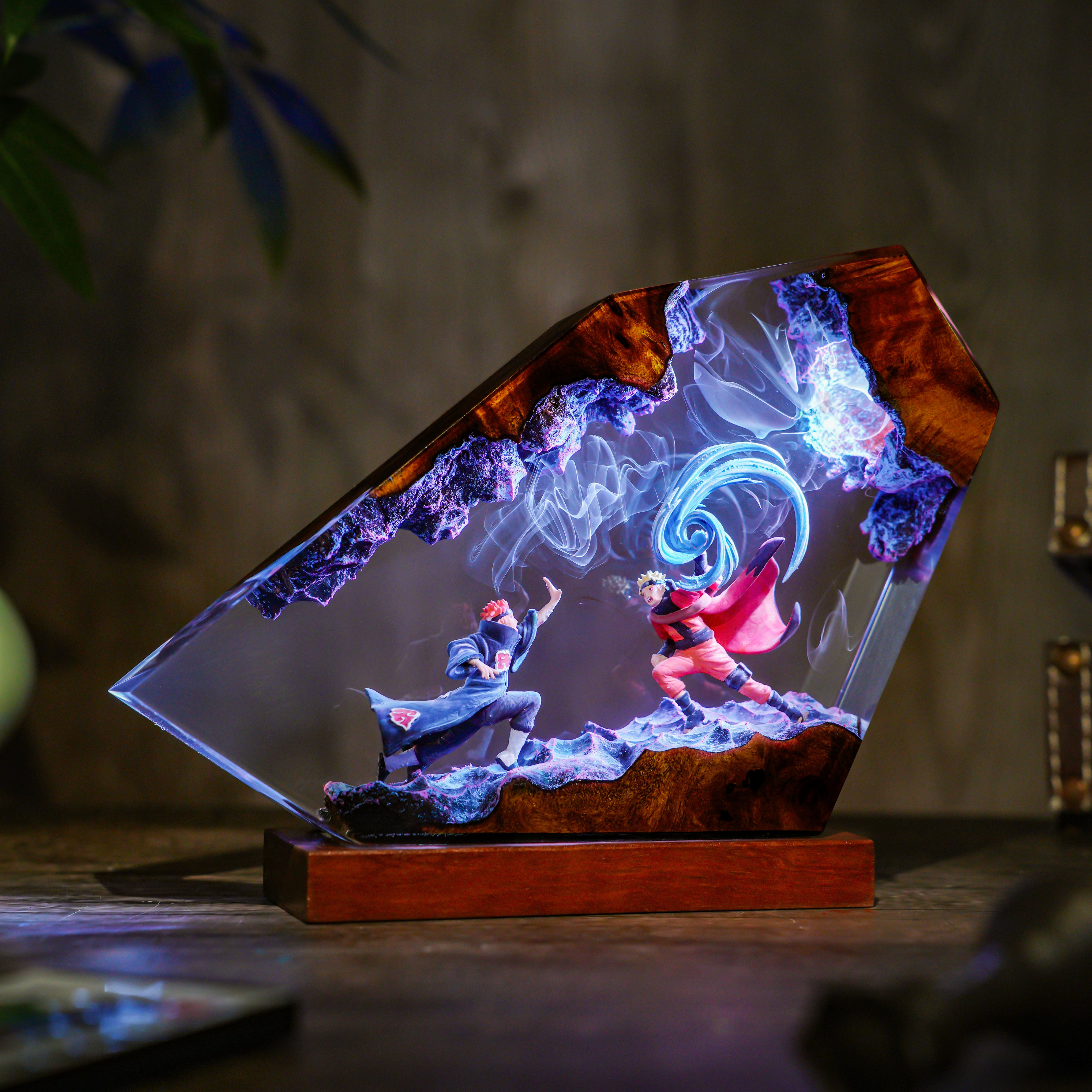 Naruto vs Pain Resin Lamp