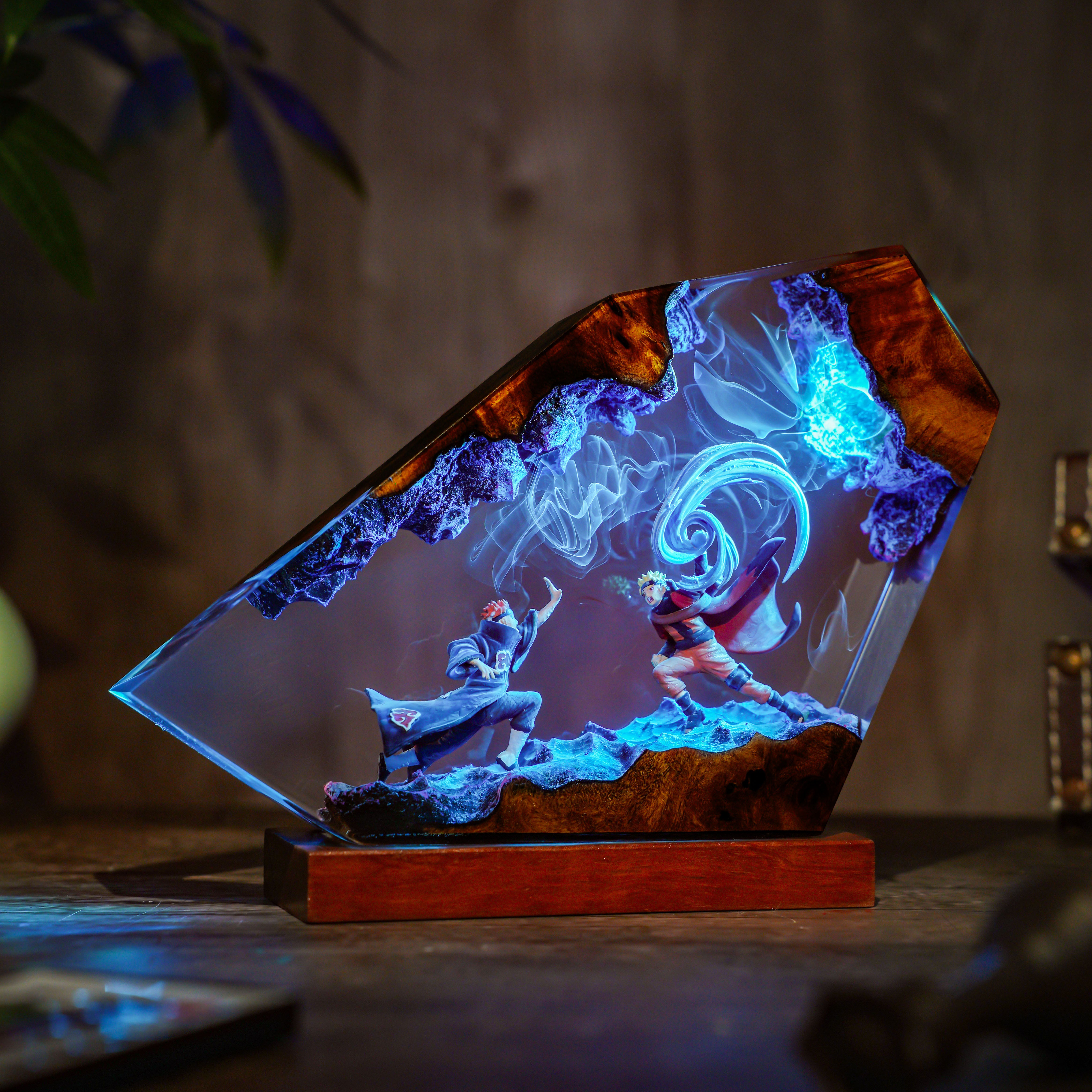 Naruto vs Pain Resin Lamp