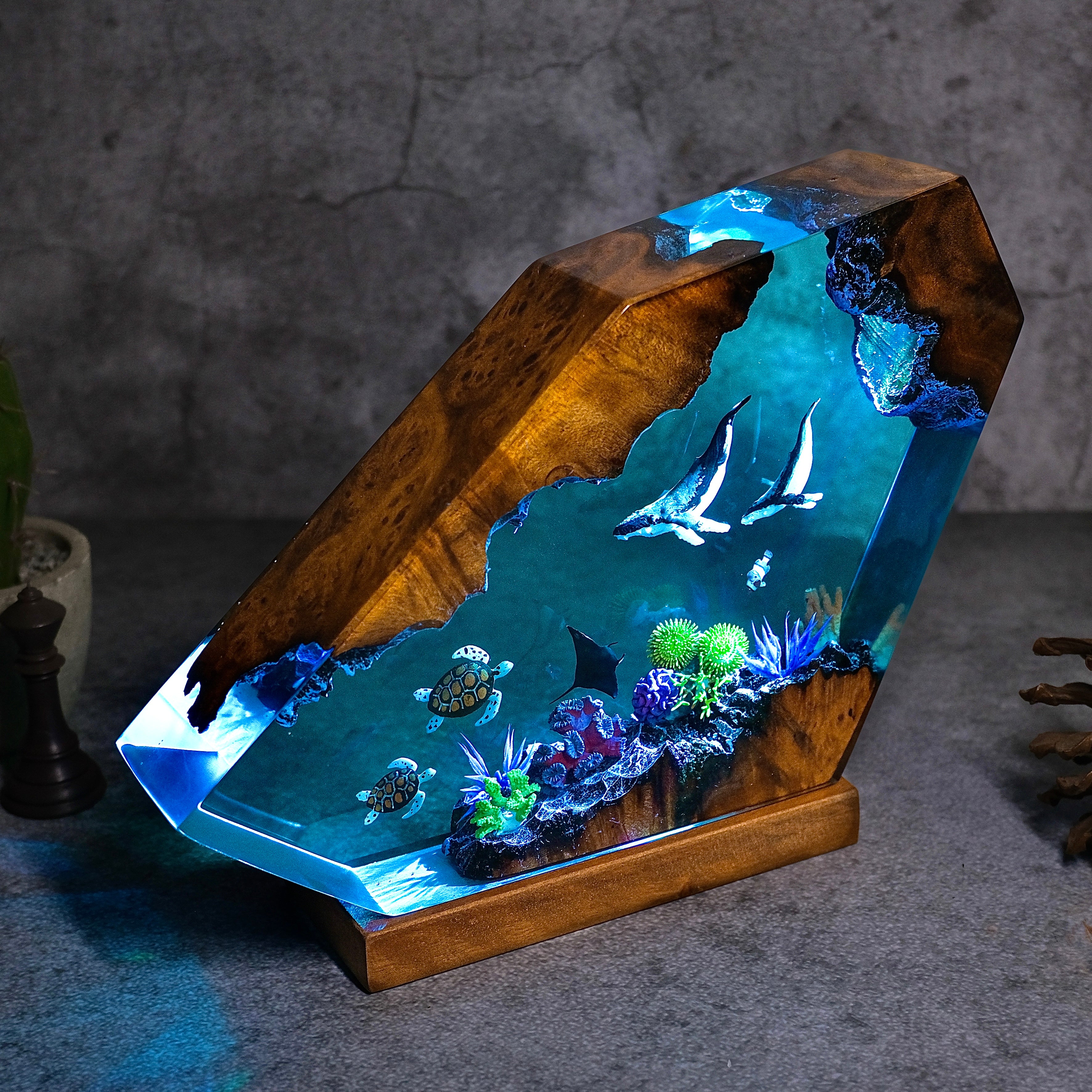 Ocean resin lamps 2 turtles, rays and 2 blue whales