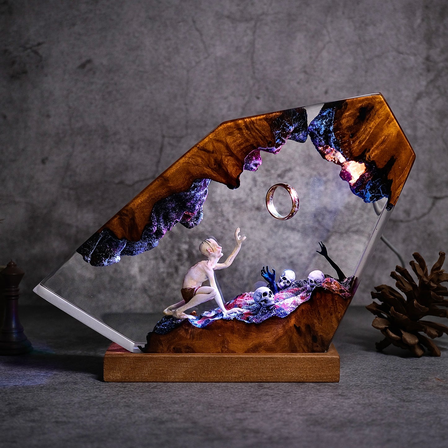 The Ring Seeker: Abyssal Shadow Resin Lamp