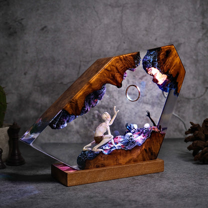 The Ring Seeker: Abyssal Shadow Resin Lamp