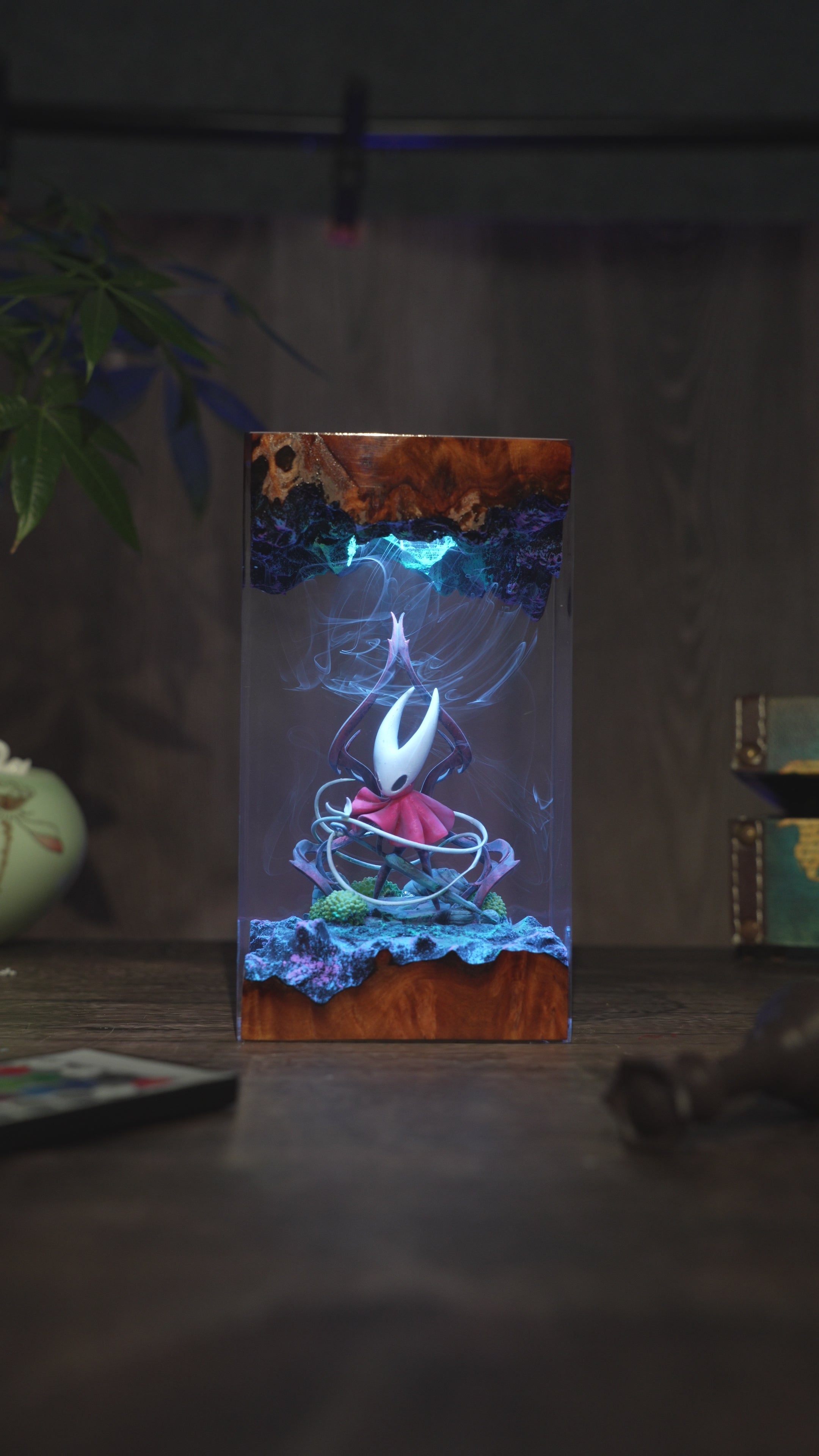 Silksong Resin lamp