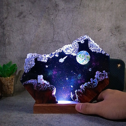 Space Piece. Milky Way, Astronauts and Earth Resin lamp