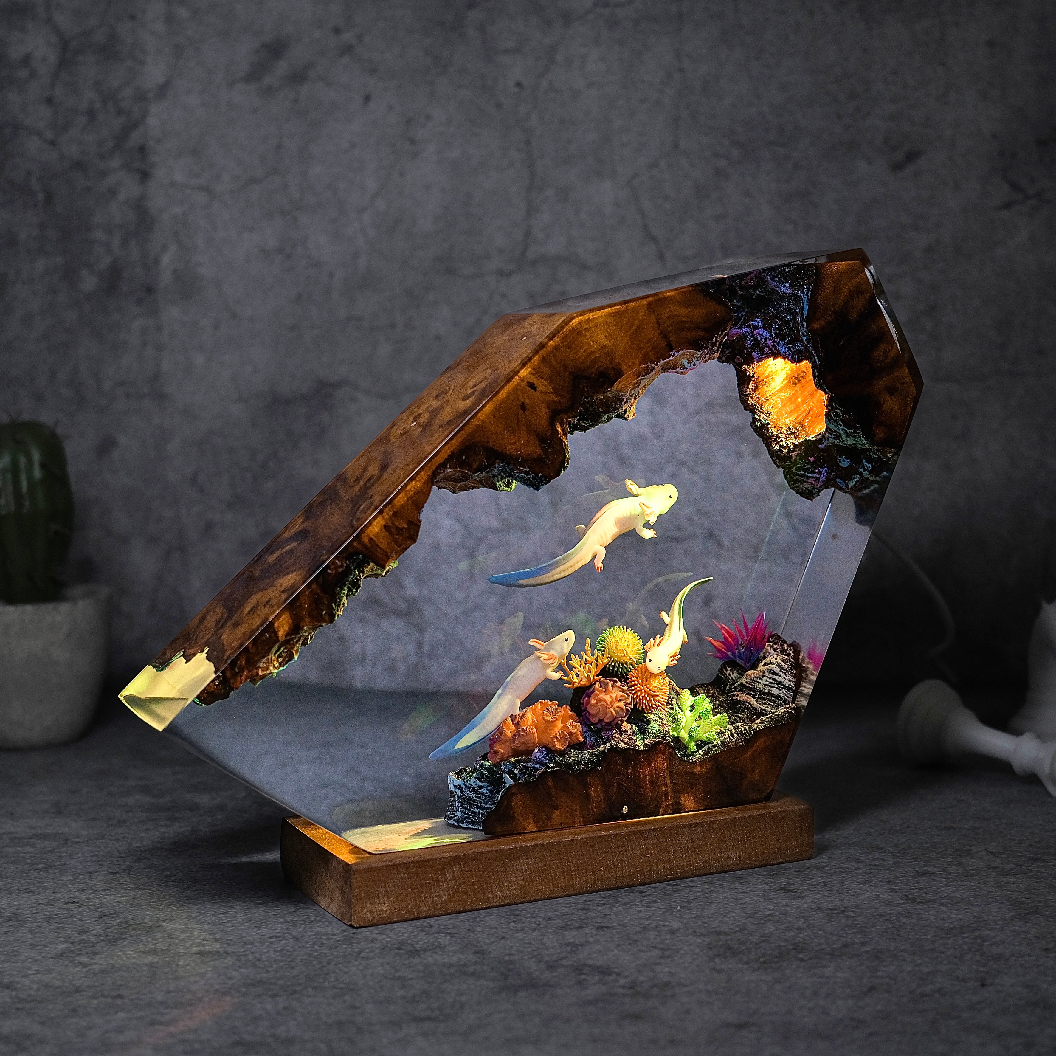 Axoltl in the sea Resin lamp