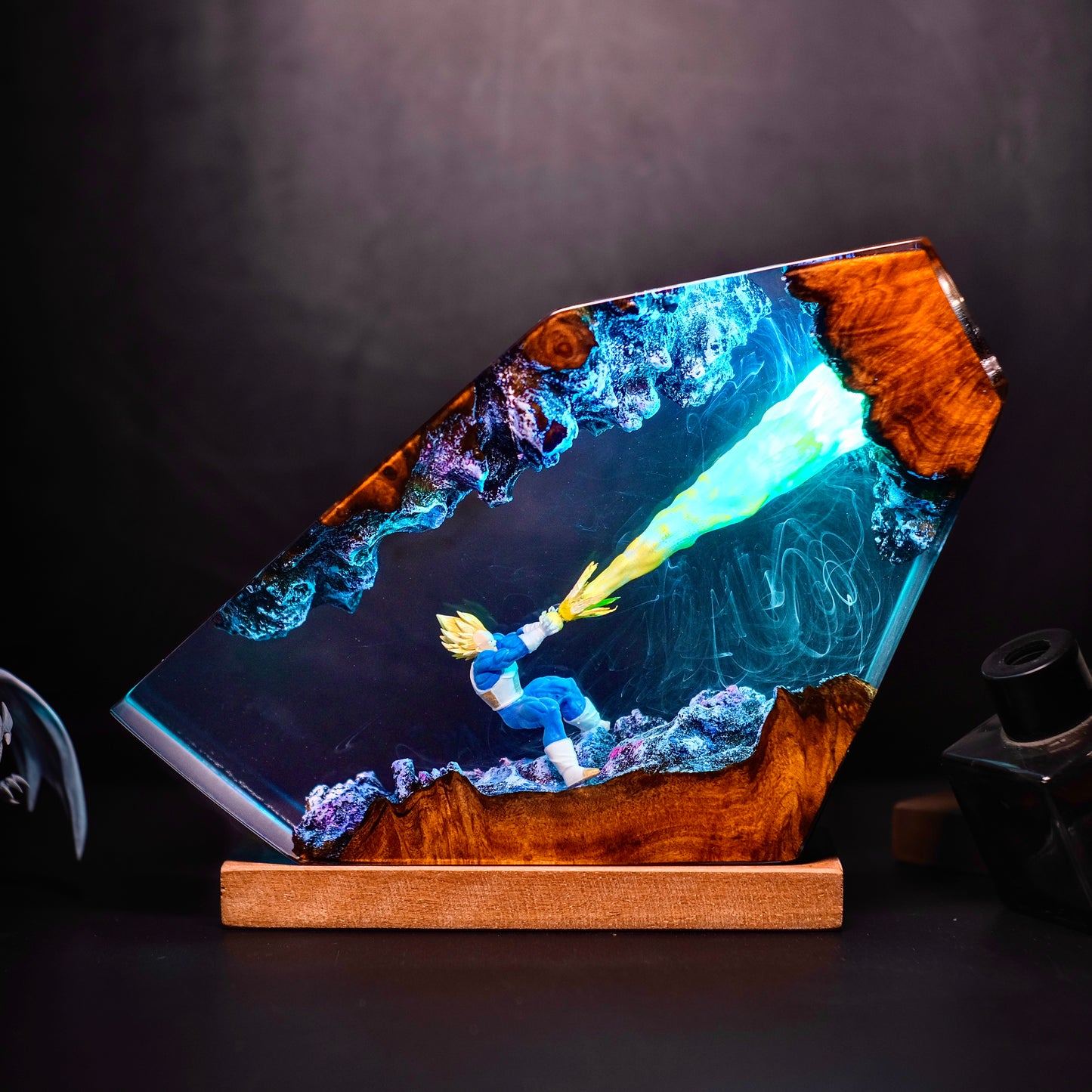 Pride of the Saiyan: Final Energy Resin Lamp