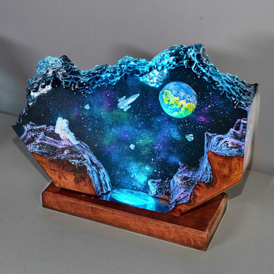 Space Piece. Milky Way, Astronauts and Earth Resin lamp